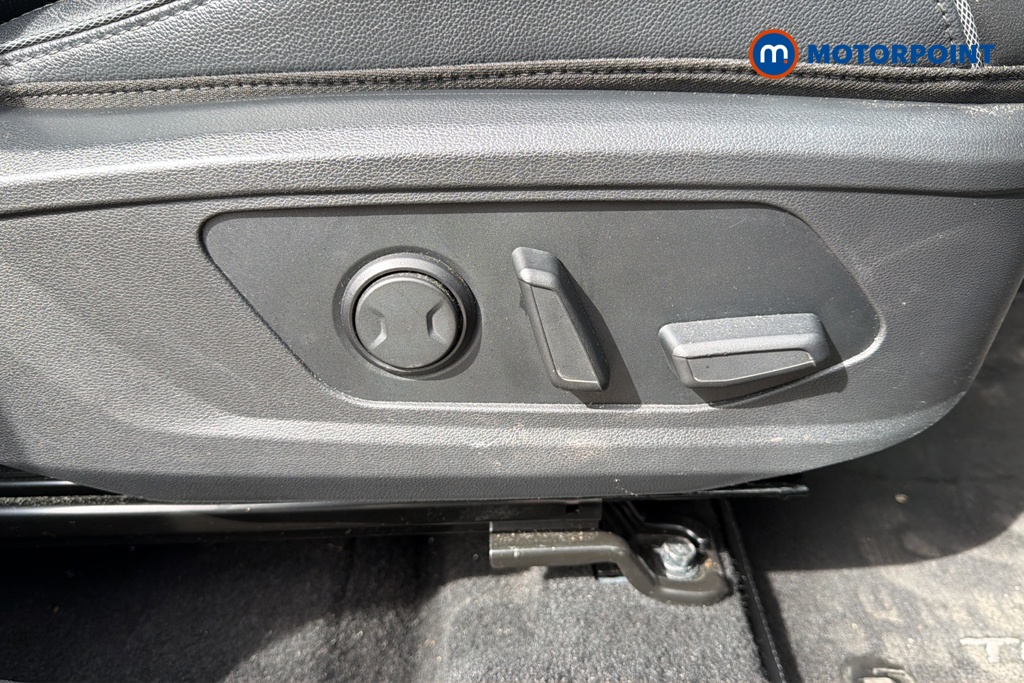 Hyundai Tucson Ultimate Manual Petrol SUV - Stock Number (1633640) - 23rd supplementary image
