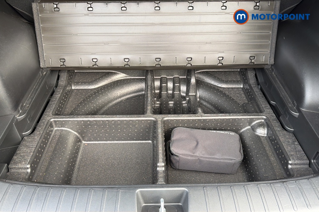 Hyundai Tucson Ultimate Manual Petrol SUV - Stock Number (1633640) - 33rd supplementary image