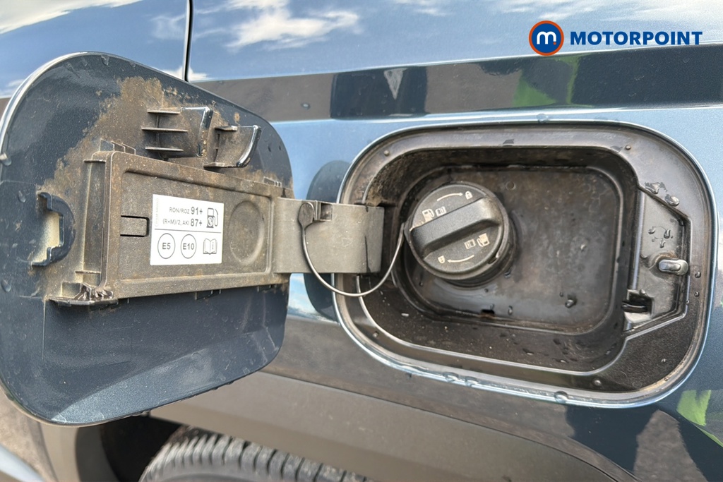 Hyundai Tucson Ultimate Manual Petrol SUV - Stock Number (1633640) - 41st supplementary image