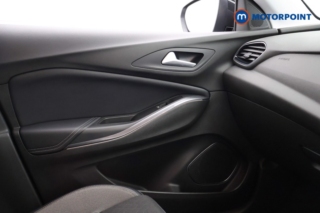 Vauxhall Grandland X Sport Nav Manual Petrol SUV - Stock Number (1633870) - 14th supplementary image