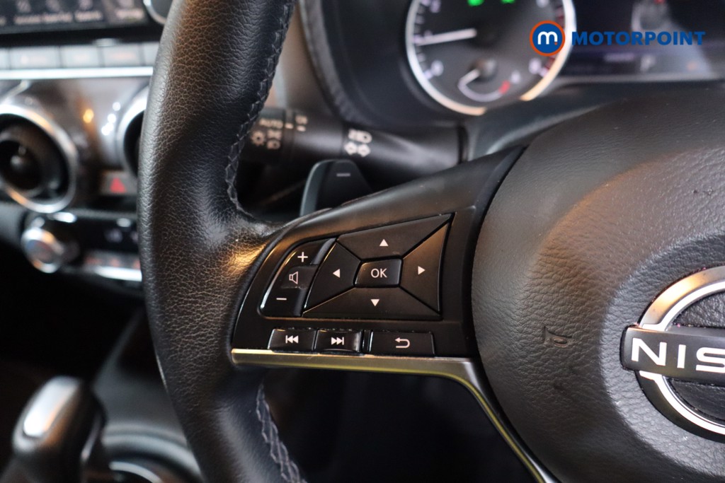 Nissan Juke N-Connecta Automatic Petrol SUV - Stock Number (1634236) - 7th supplementary image