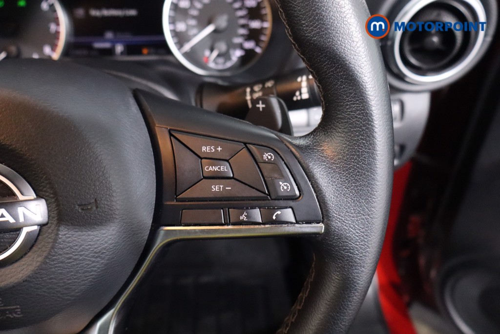 Nissan Juke N-Connecta Automatic Petrol SUV - Stock Number (1634236) - 8th supplementary image