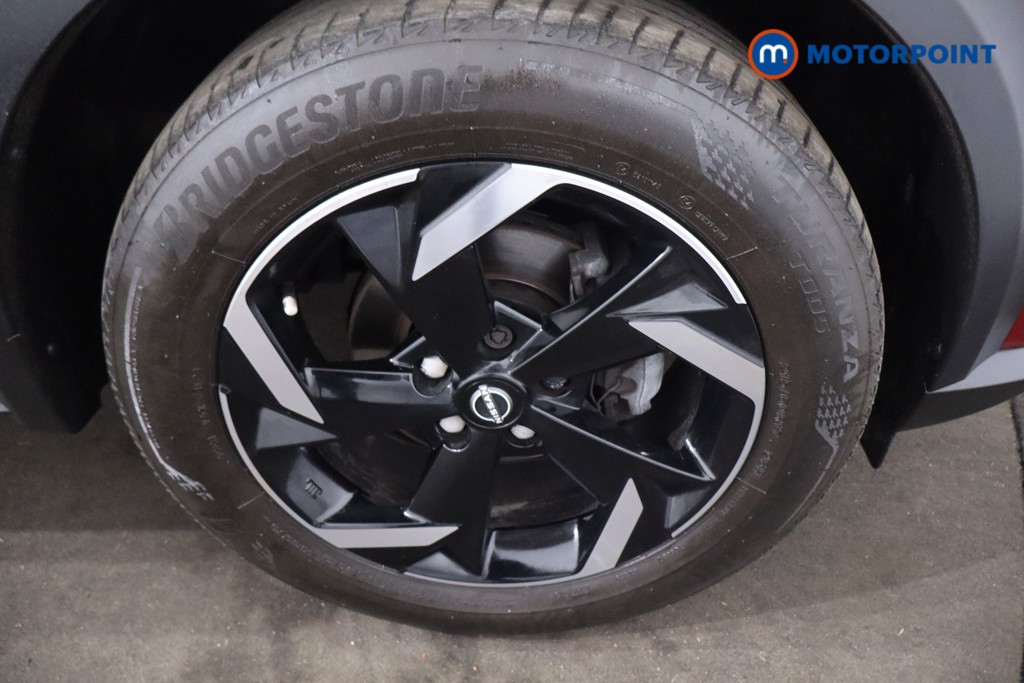 Nissan Juke N-Connecta Automatic Petrol SUV - Stock Number (1634236) - 10th supplementary image