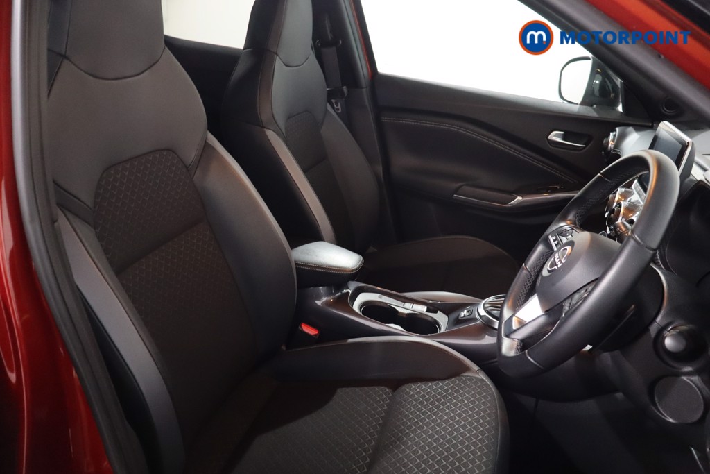 Nissan Juke N-Connecta Automatic Petrol SUV - Stock Number (1634236) - 23rd supplementary image