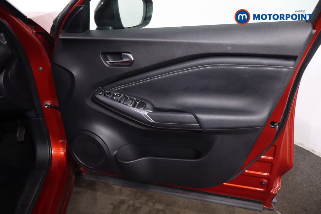 Nissan Juke N-Connecta Automatic Petrol SUV - Stock Number (1634236) - 24th supplementary image