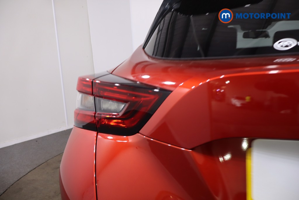 Nissan Juke N-Connecta Automatic Petrol SUV - Stock Number (1634236) - 35th supplementary image