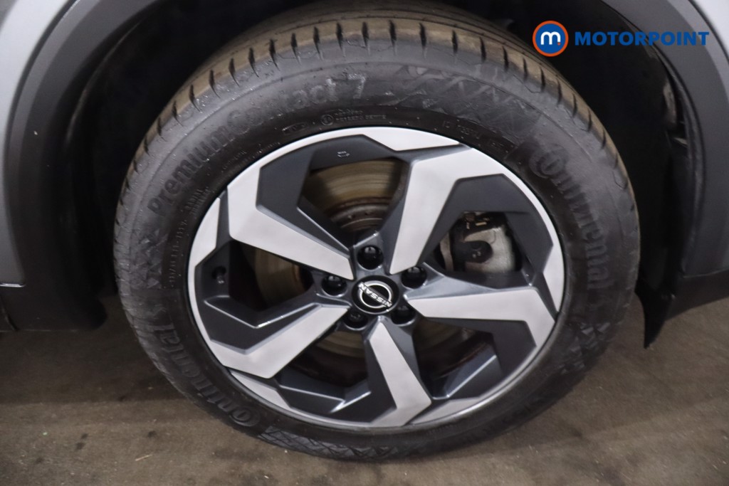 Nissan Qashqai Acenta Premium Automatic Petrol-Electric Hybrid SUV - Stock Number (1634240) - 10th supplementary image