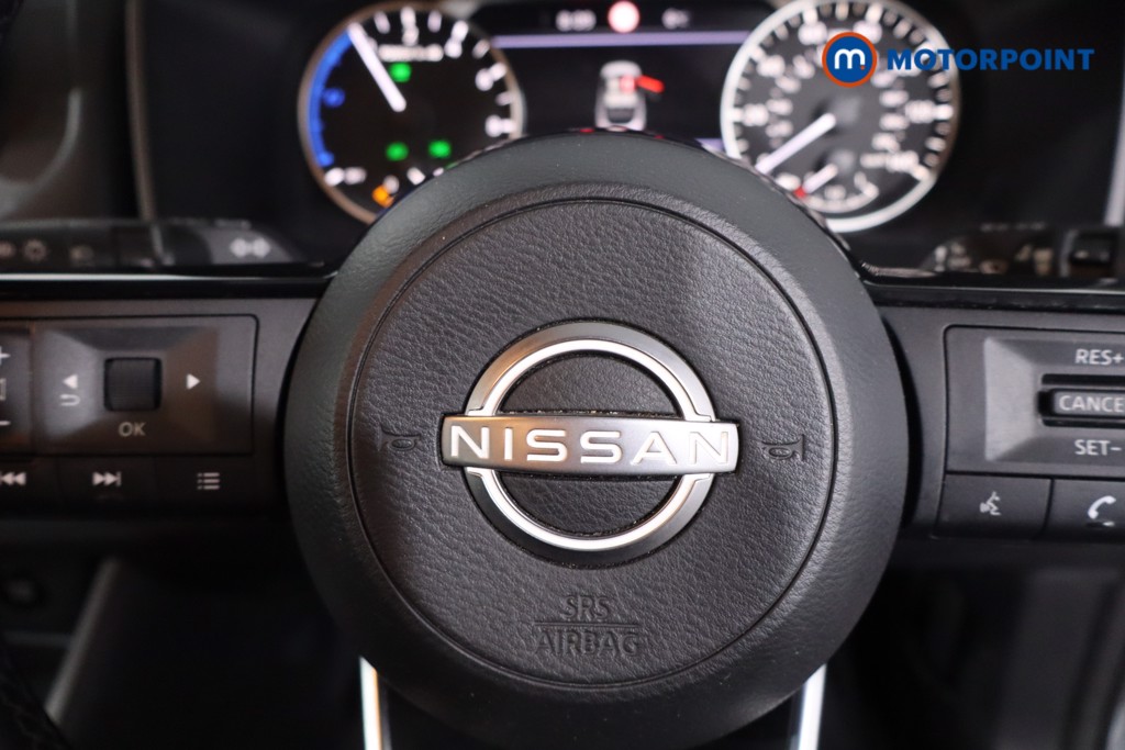 Nissan Qashqai Acenta Premium Automatic Petrol-Electric Hybrid SUV - Stock Number (1634240) - 13th supplementary image