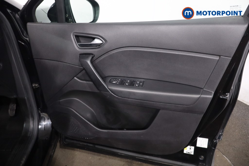 Renault Captur Iconic Manual Diesel SUV - Stock Number (1634243) - 22nd supplementary image