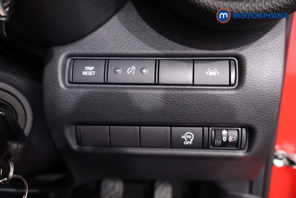 Nissan Juke Acenta Manual Petrol SUV - Stock Number (1634250) - 17th supplementary image
