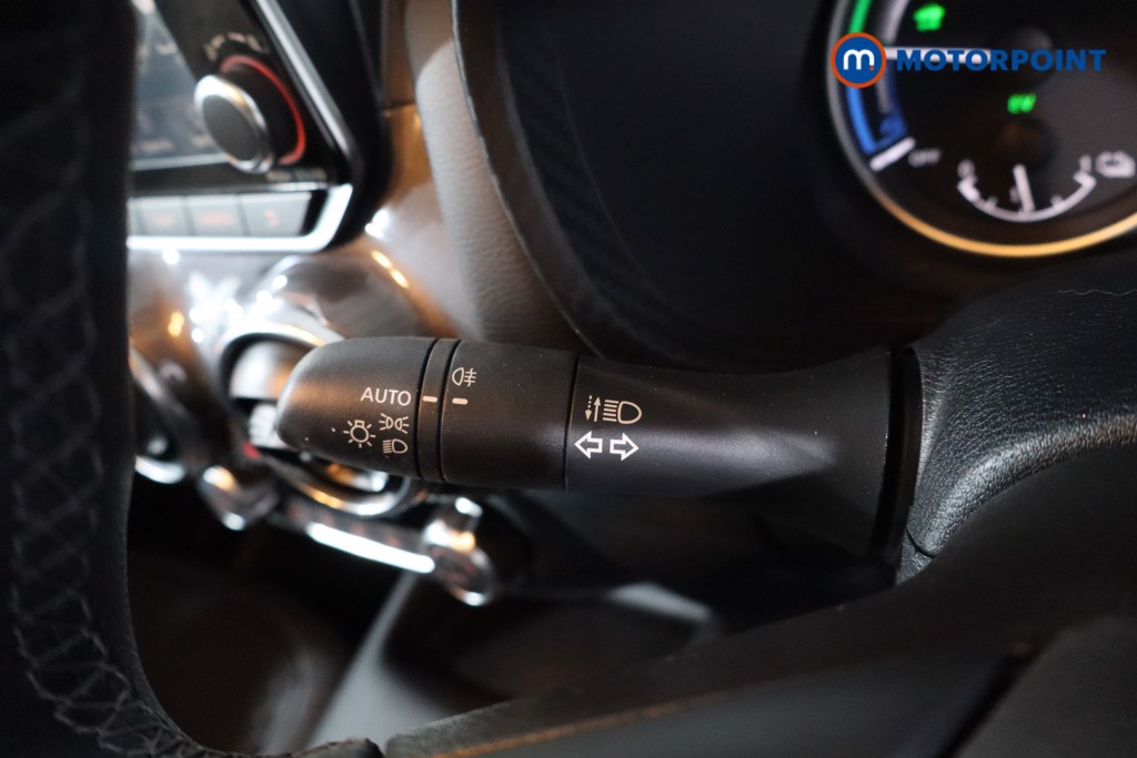 Nissan Juke N-Connecta Automatic Petrol-Electric Hybrid SUV - Stock Number (1634251) - 14th supplementary image