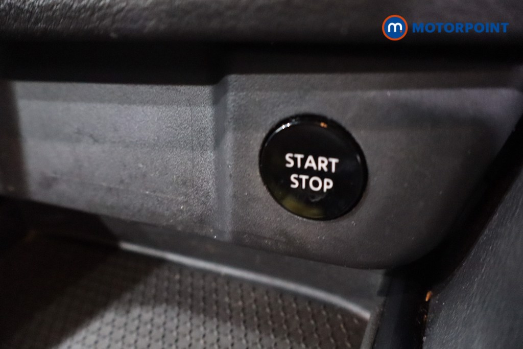 Nissan Qashqai Acenta Premium Automatic Petrol-Electric Hybrid SUV - Stock Number (1634257) - 22nd supplementary image