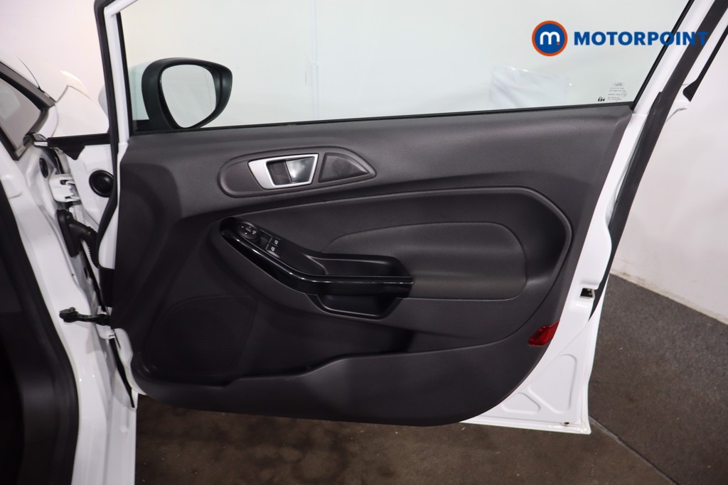 Ford Fiesta Zetec Automatic Petrol Hatchback - Stock Number (1634329) - 24th supplementary image