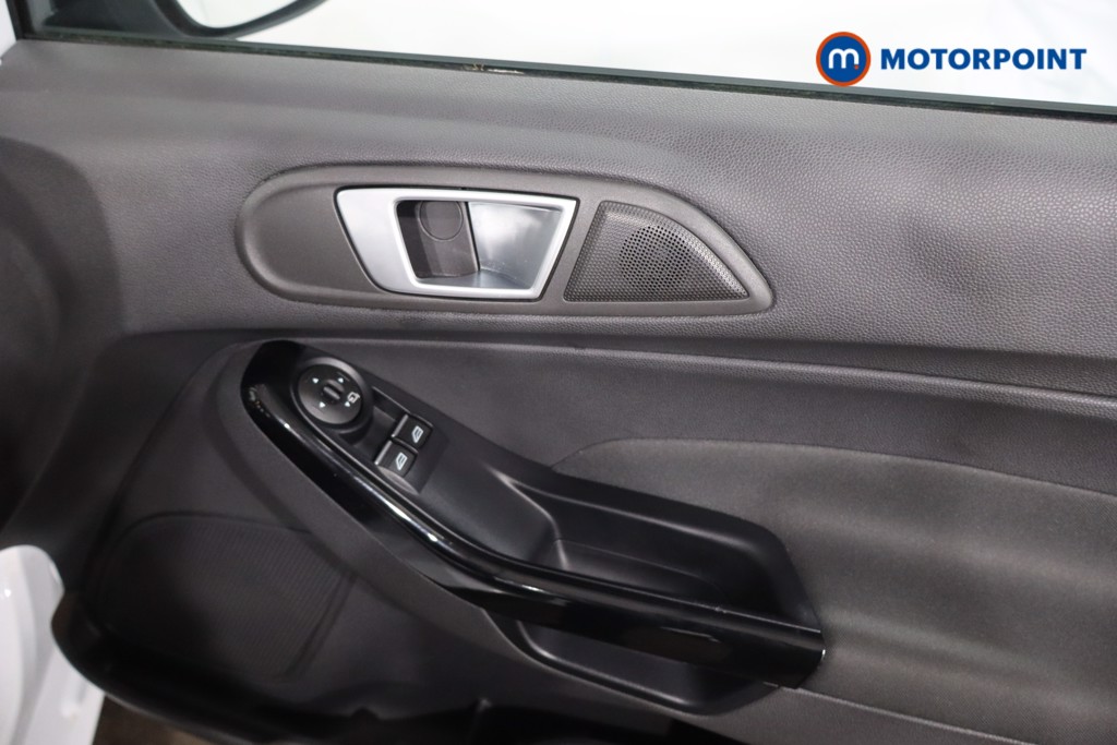 Ford Fiesta Zetec Automatic Petrol Hatchback - Stock Number (1634329) - 25th supplementary image