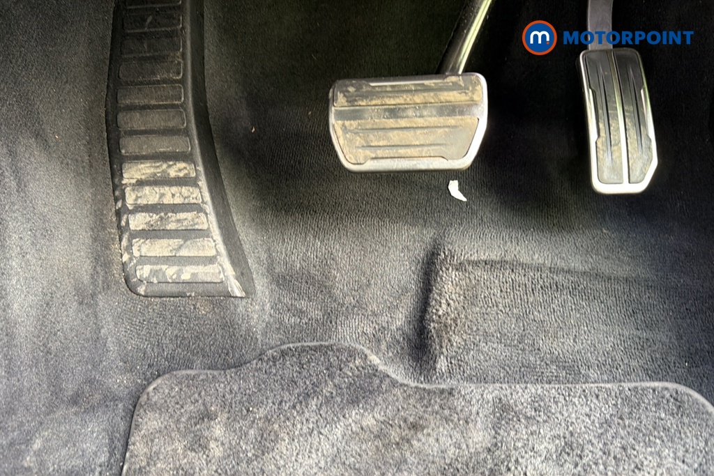 Land Rover Range Rover Velar R-Dynamic Se Automatic Diesel SUV - Stock Number (1634858) - 24th supplementary image