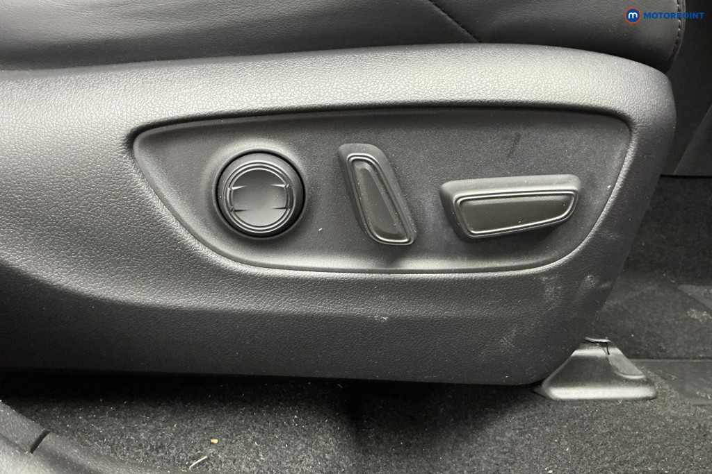 Toyota Rav4 Design Automatic Petrol Plug-In Hybrid SUV - Stock Number (1626919) - 24th supplementary image