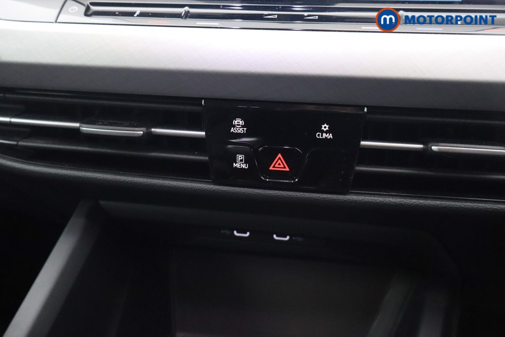 Volkswagen Golf Life Manual Petrol Hatchback - Stock Number (1626925) - 4th supplementary image