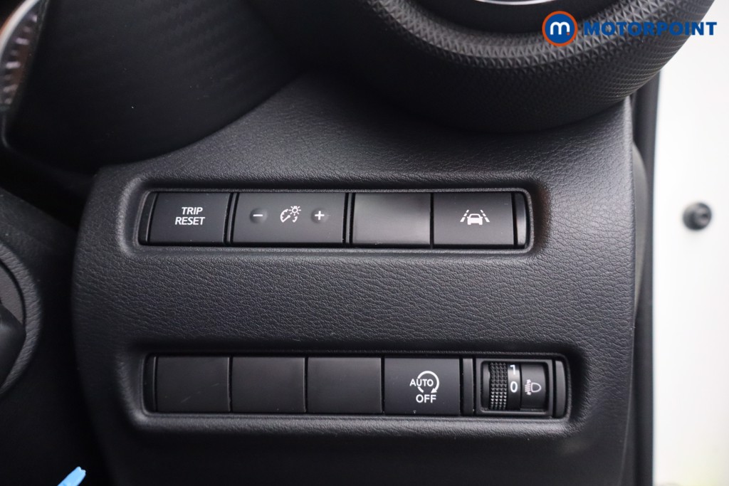 Nissan Juke Acenta Manual Petrol SUV - Stock Number (1628037) - 9th supplementary image