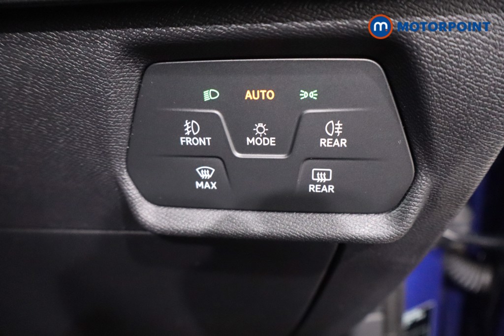 Seat Leon Se Dynamic Manual Petrol Hatchback - Stock Number (1628207) - 15th supplementary image