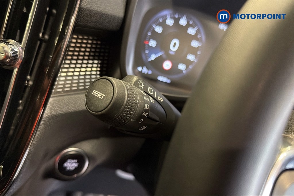 Volvo Xc40 R Design Manual Petrol SUV - Stock Number (1628928) - 18th supplementary image