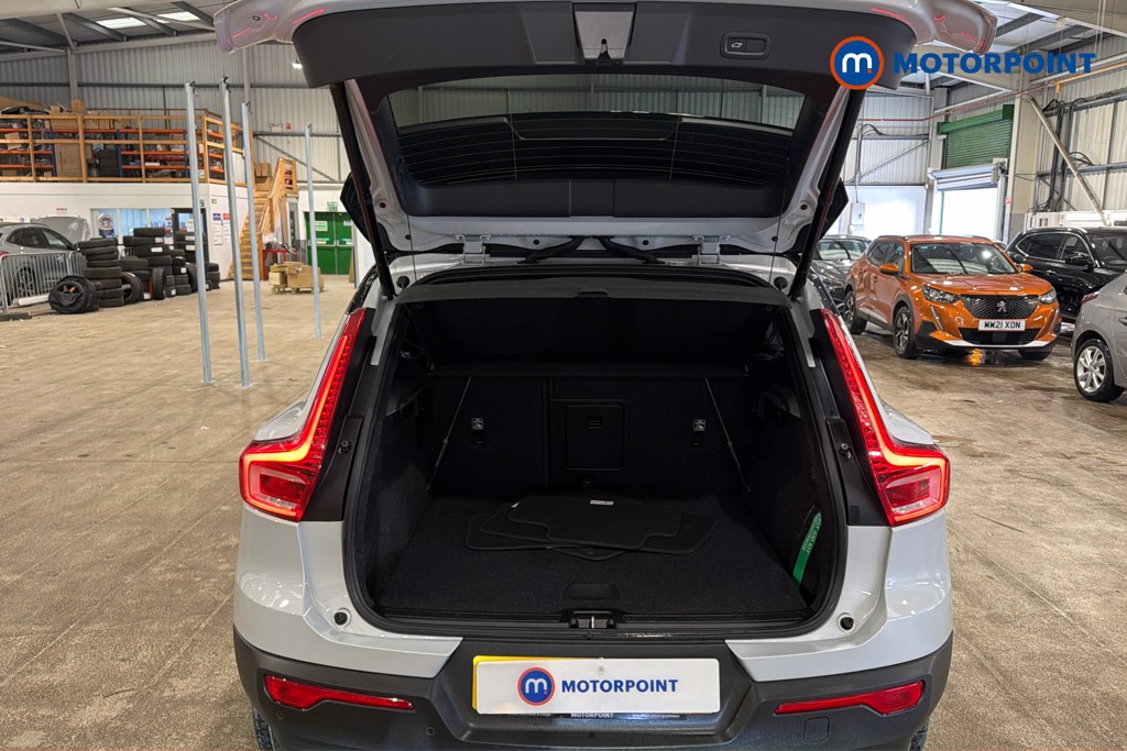 Volvo Xc40 R Design Manual Petrol SUV - Stock Number (1628928) - 33rd supplementary image