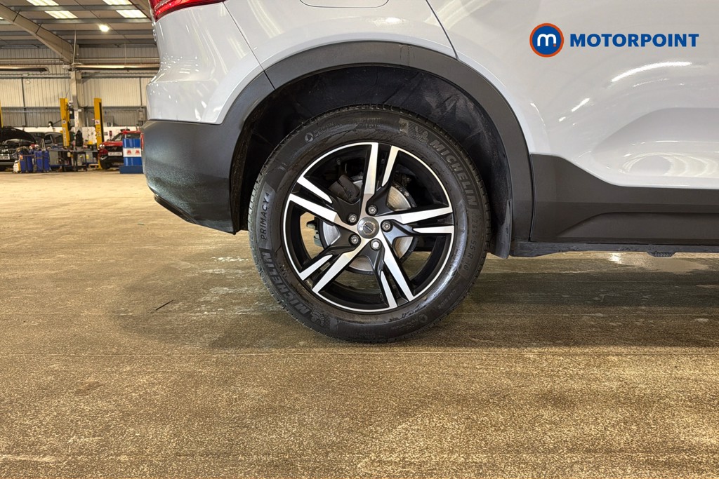 Volvo Xc40 R Design Manual Petrol SUV - Stock Number (1628928) - 49th supplementary image