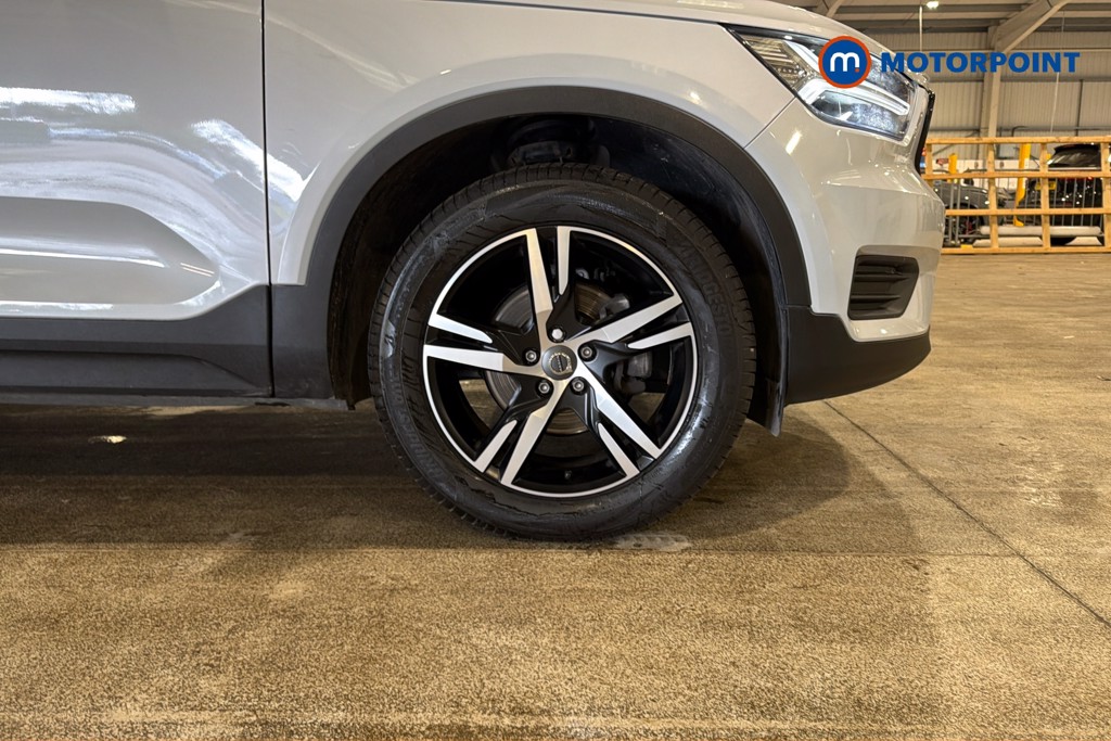 Volvo Xc40 R Design Manual Petrol SUV - Stock Number (1628928) - 50th supplementary image