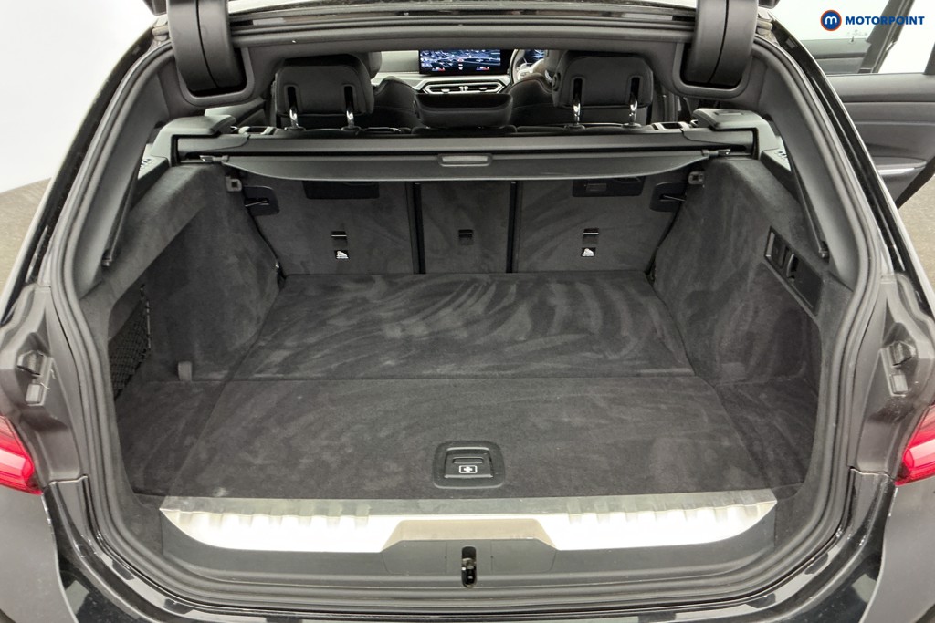 BMW 3 Series M Sport Automatic Petrol Plug-In Hybrid Estate - Stock Number (1630889) - 3rd supplementary image
