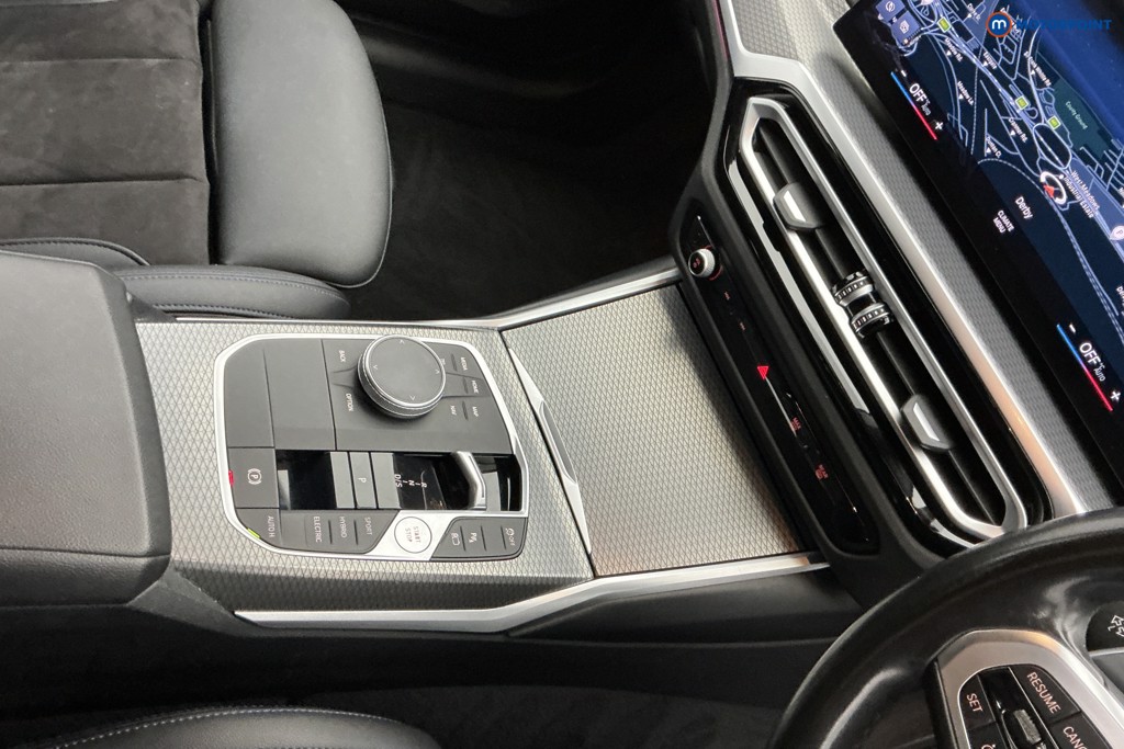 BMW 3 Series M Sport Automatic Petrol Plug-In Hybrid Estate - Stock Number (1630889) - 19th supplementary image