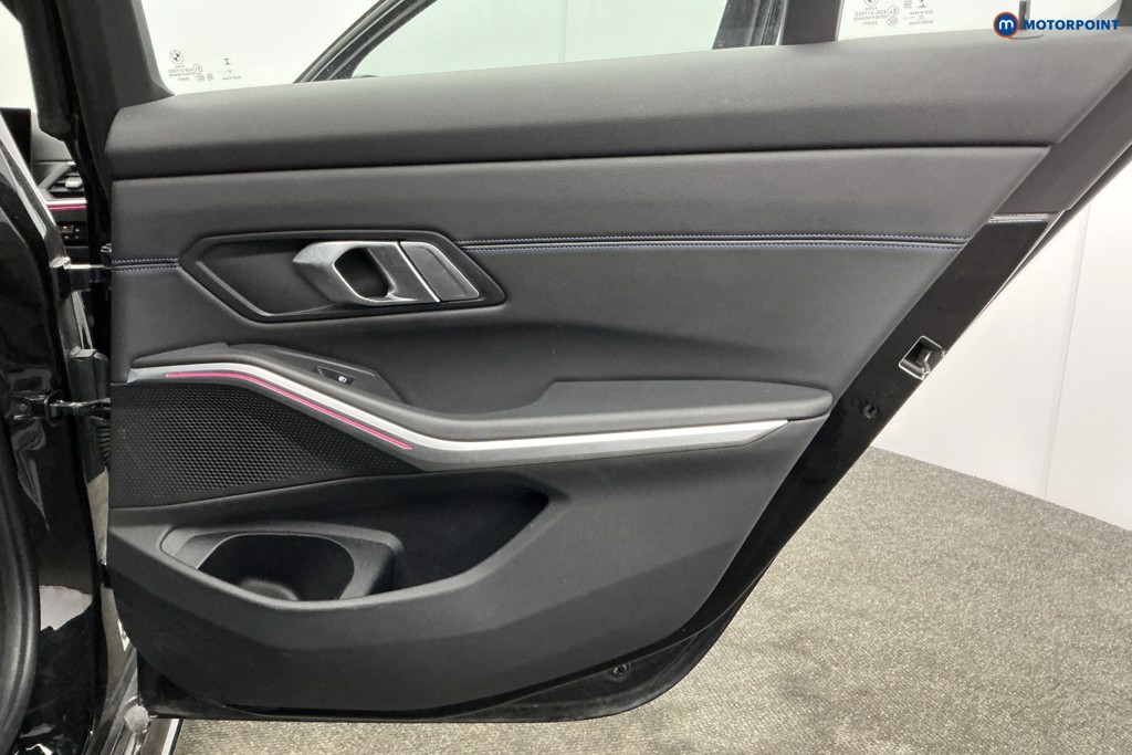 BMW 3 Series M Sport Automatic Petrol Plug-In Hybrid Estate - Stock Number (1630889) - 29th supplementary image
