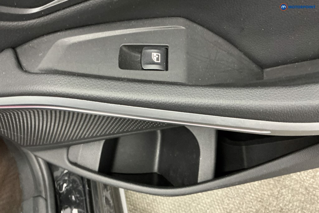 BMW 3 Series M Sport Automatic Petrol Plug-In Hybrid Estate - Stock Number (1630889) - 31st supplementary image