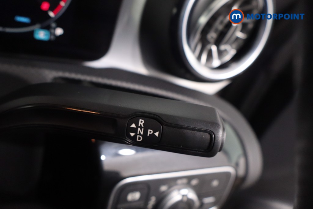 Mercedes-Benz A Class Amg Line Automatic Petrol Hatchback - Stock Number (1631293) - 15th supplementary image