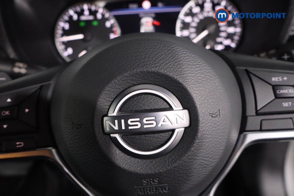 Nissan Juke N-Connecta Automatic Petrol SUV - Stock Number (1631862) - 13th supplementary image