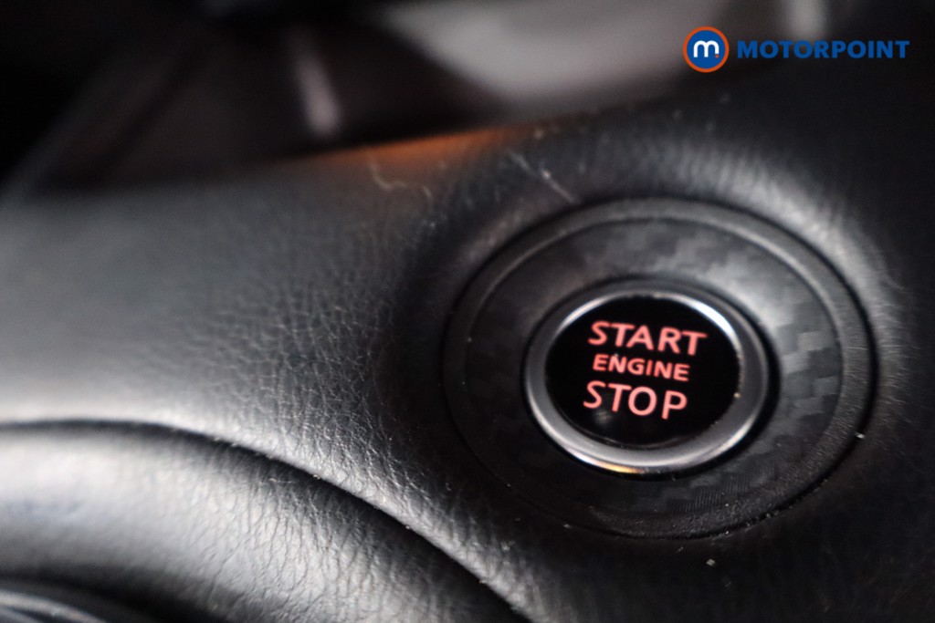 Nissan Juke N-Connecta Automatic Petrol SUV - Stock Number (1631862) - 22nd supplementary image