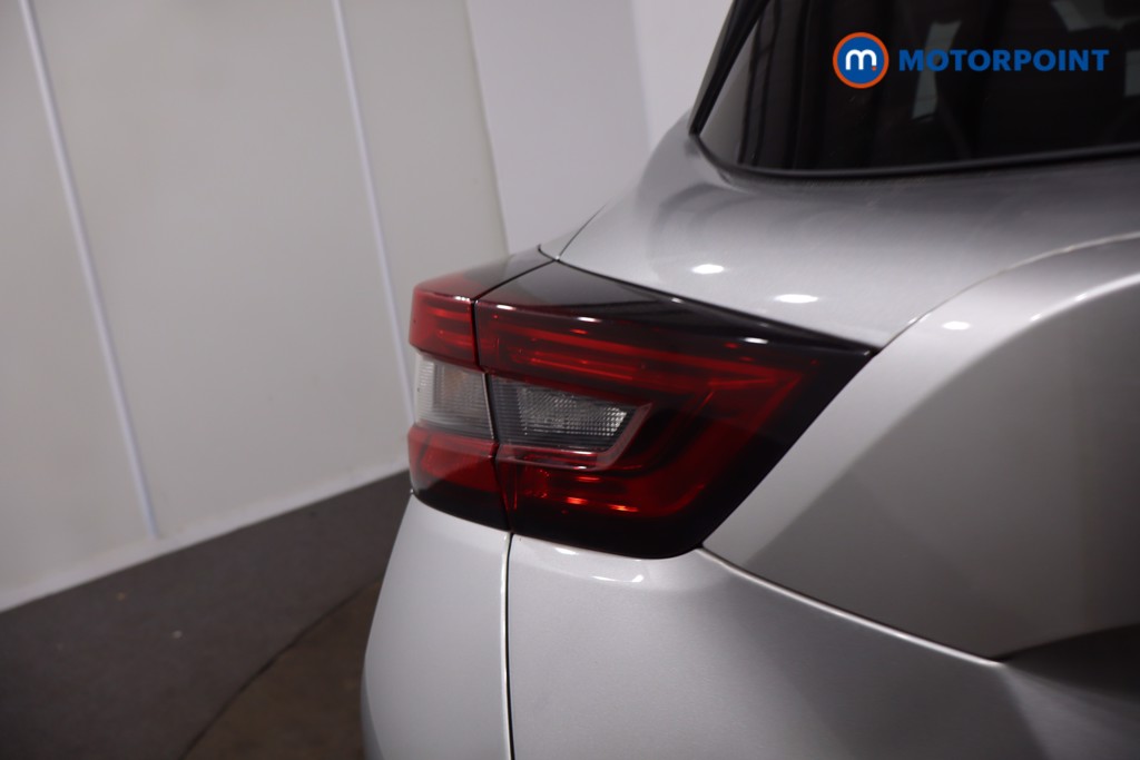 Nissan Juke N-Connecta Automatic Petrol SUV - Stock Number (1631862) - 36th supplementary image