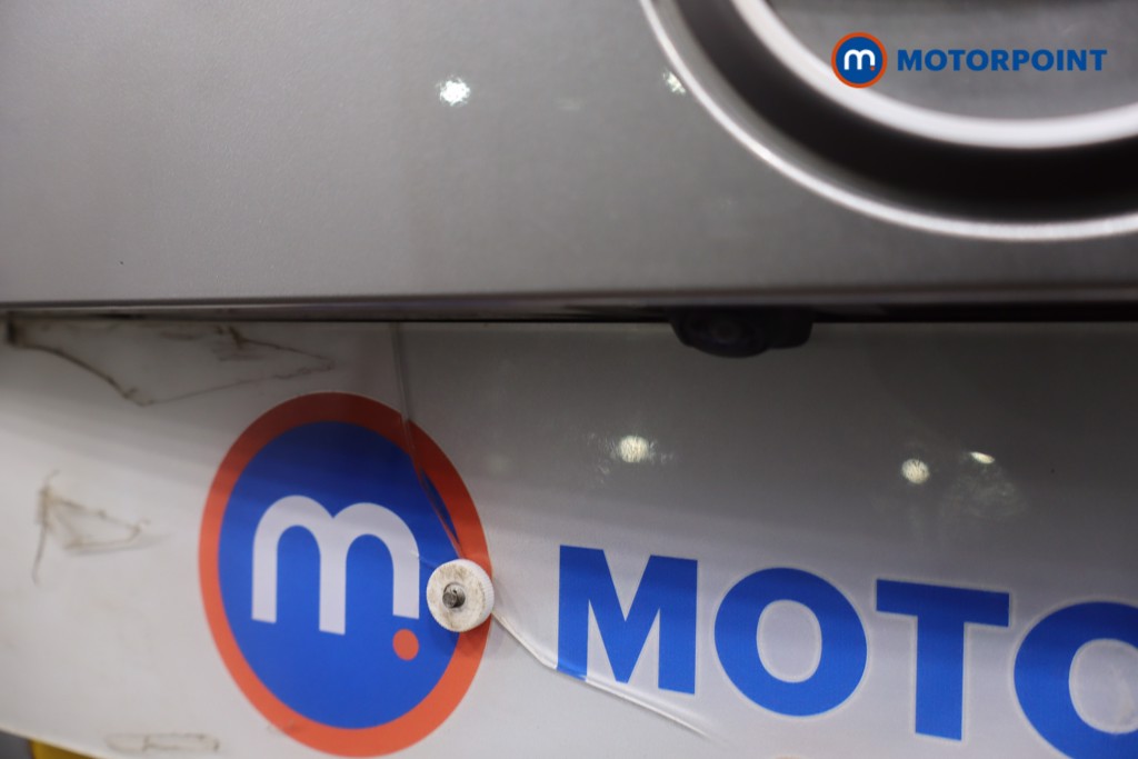 Nissan Juke N-Connecta Automatic Petrol SUV - Stock Number (1631862) - 38th supplementary image