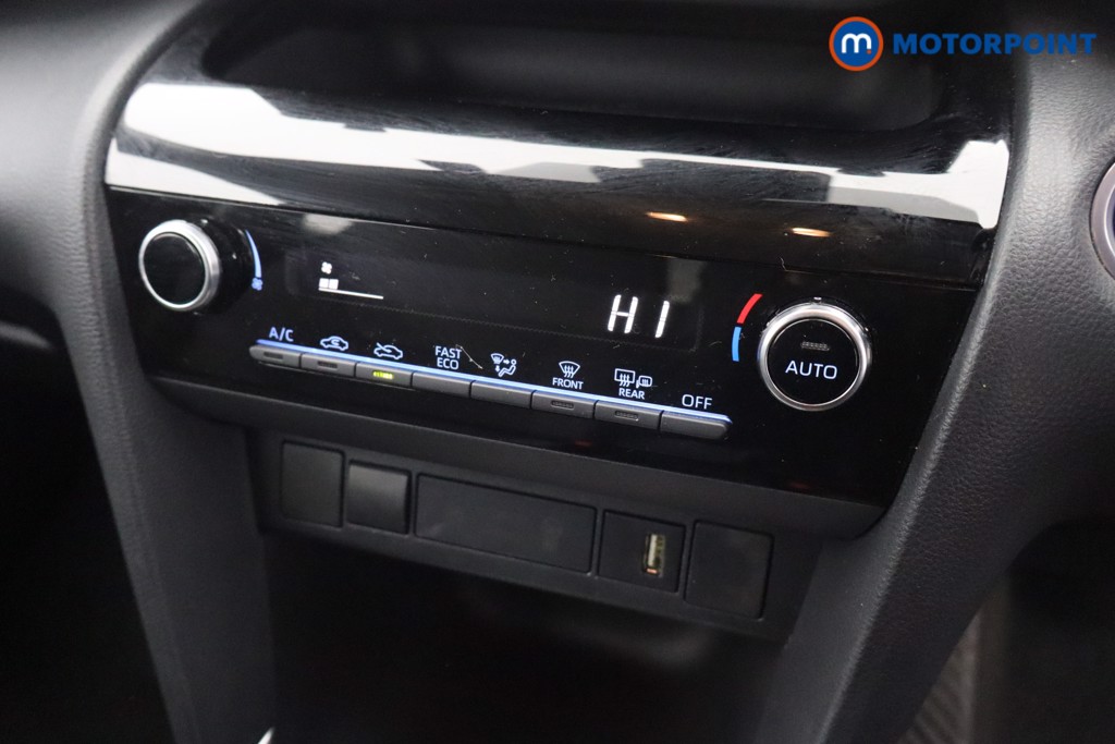 Toyota Yaris Cross Icon Automatic Petrol-Electric Hybrid Estate - Stock Number (1632312) - 3rd supplementary image