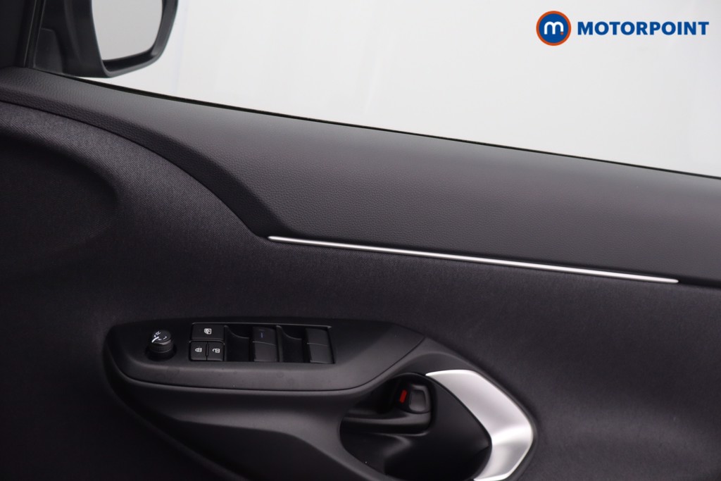 Toyota Yaris Cross Icon Automatic Petrol-Electric Hybrid Estate - Stock Number (1632312) - 8th supplementary image