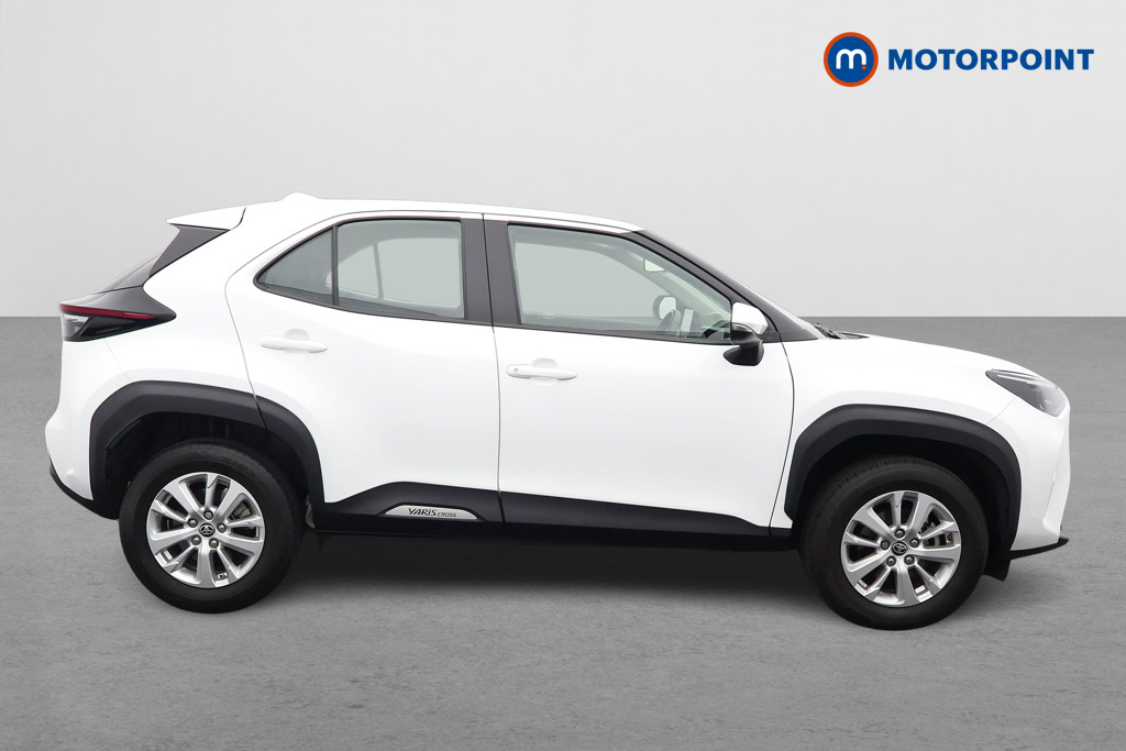 Toyota Yaris Cross Icon Automatic Petrol-Electric Hybrid Estate - Stock Number (1632312) - Drivers side