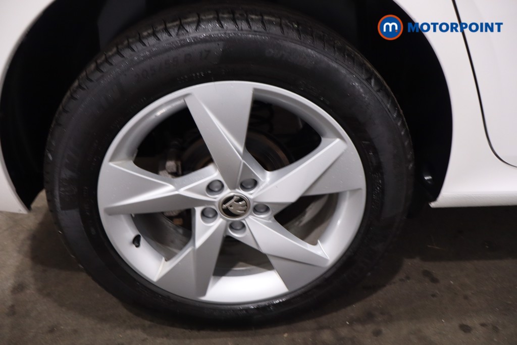 Skoda Kamiq Se Drive Manual Petrol SUV - Stock Number (1632319) - 9th supplementary image