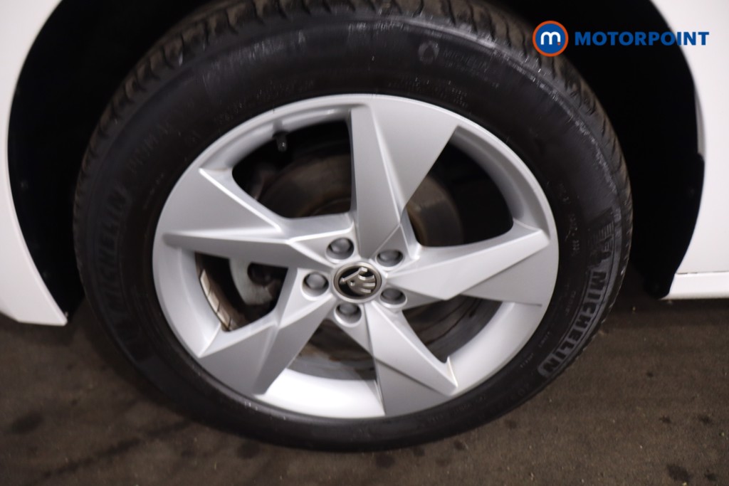 Skoda Kamiq Se Drive Manual Petrol SUV - Stock Number (1632319) - 11th supplementary image