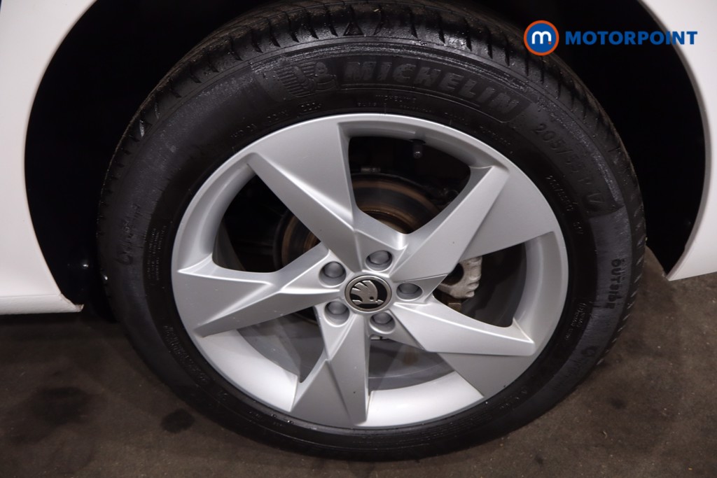 Skoda Kamiq Se Drive Manual Petrol SUV - Stock Number (1632319) - 12th supplementary image