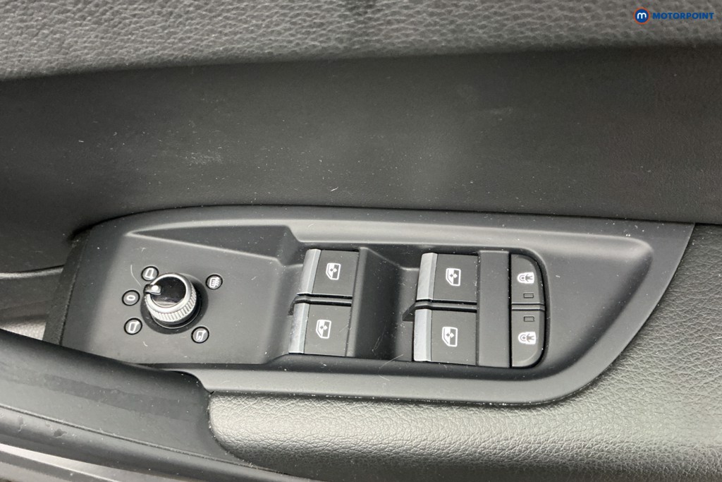 Audi Q5 Sport Automatic Petrol SUV - Stock Number (1632497) - 29th supplementary image