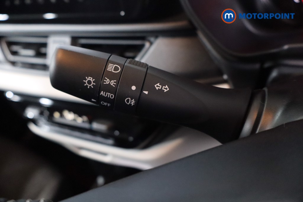 Suzuki Swift Motion Manual Petrol Hatchback - Stock Number (1632531) - 14th supplementary image