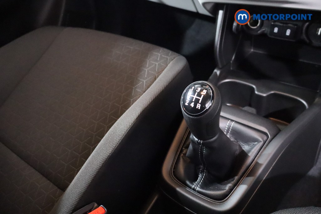 Suzuki Swift Motion Manual Petrol Hatchback - Stock Number (1632531) - 21st supplementary image