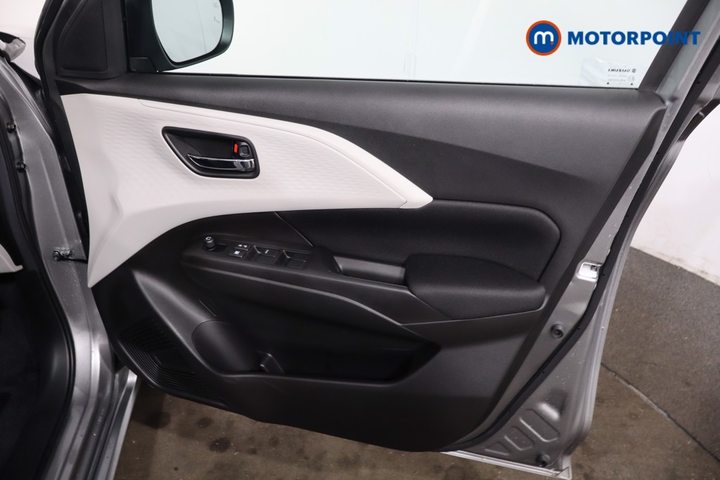 Suzuki Swift Motion Manual Petrol Hatchback - Stock Number (1632531) - 23rd supplementary image