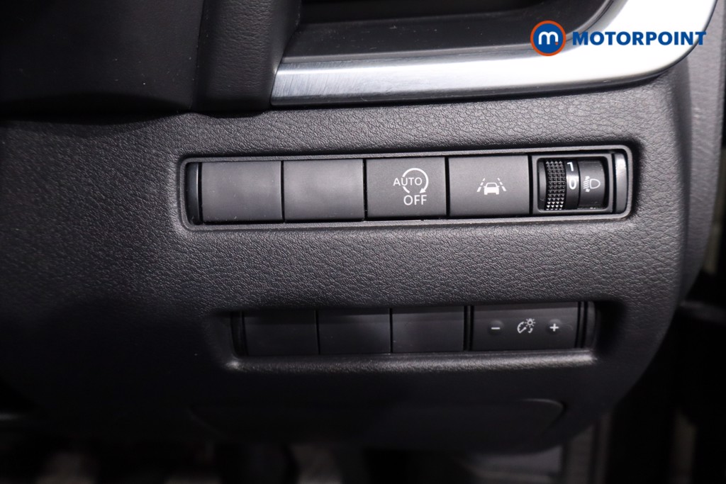 Nissan Qashqai Acenta Premium Manual Petrol SUV - Stock Number (1634241) - 17th supplementary image