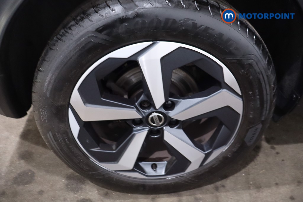 Nissan Qashqai N-Connecta Manual Petrol SUV - Stock Number (1634256) - 12th supplementary image