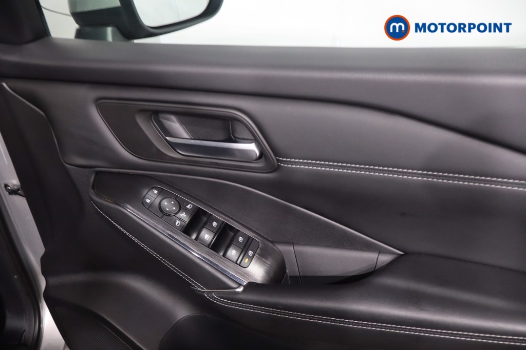 Nissan Qashqai N-Connecta Manual Petrol SUV - Stock Number (1634256) - 25th supplementary image