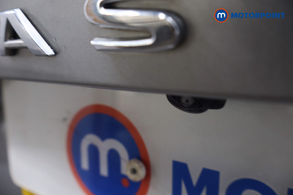 Nissan Qashqai N-Connecta Manual Petrol SUV - Stock Number (1634256) - 38th supplementary image